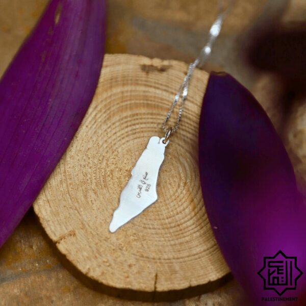 Palestine Map Pendant in Lapis - Image 4