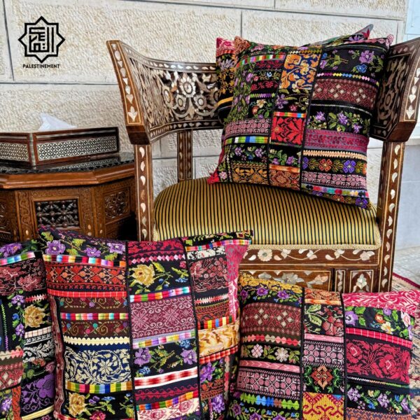 Palestinian embroidered wall hangings, bedspreads, and table runners - Image 3